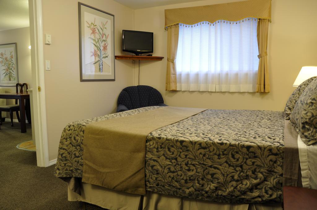 Rosedale Motel Summerland Dış mekan fotoğraf