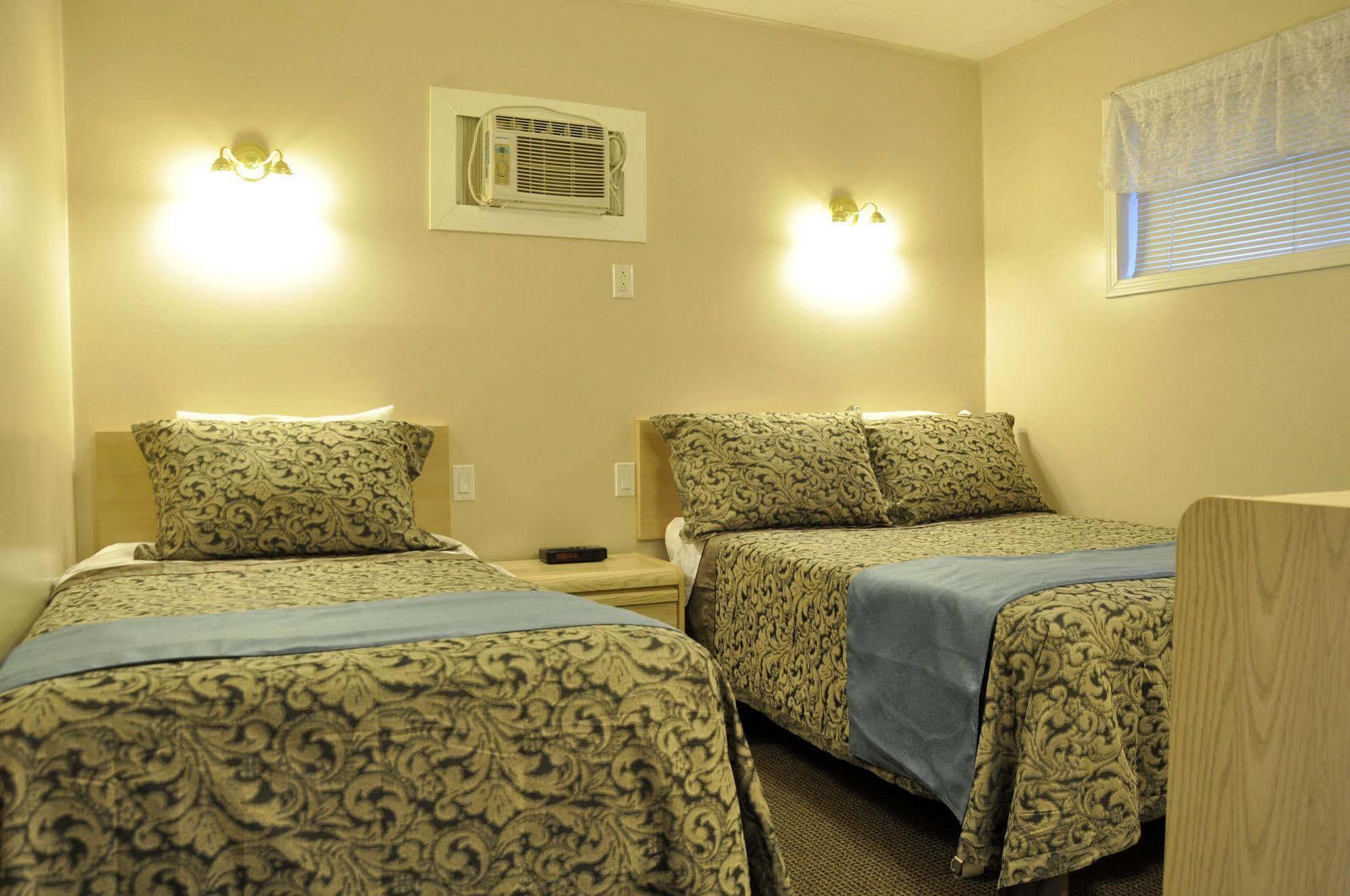 Rosedale Motel Summerland Dış mekan fotoğraf