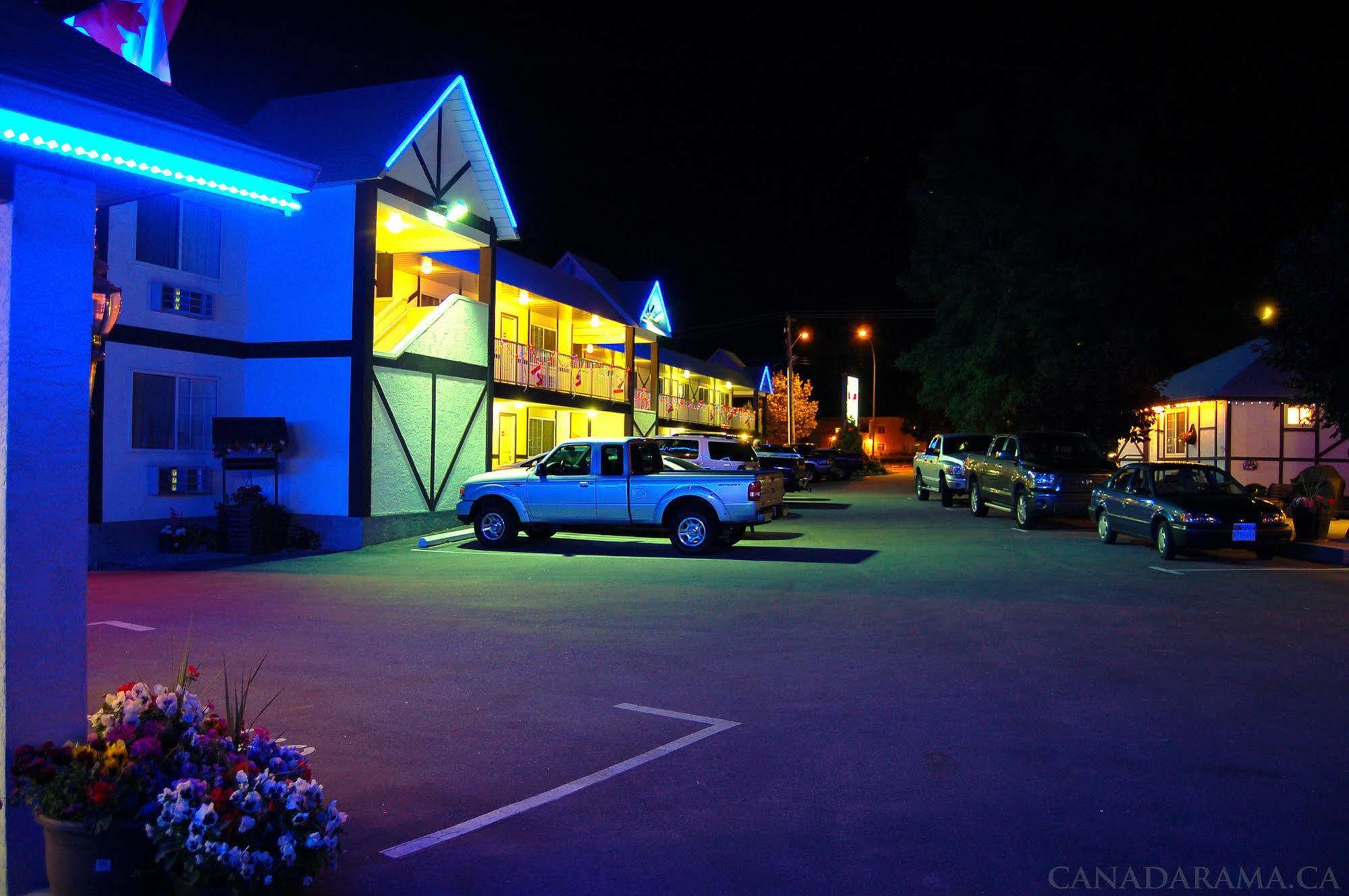 Rosedale Motel Summerland Dış mekan fotoğraf