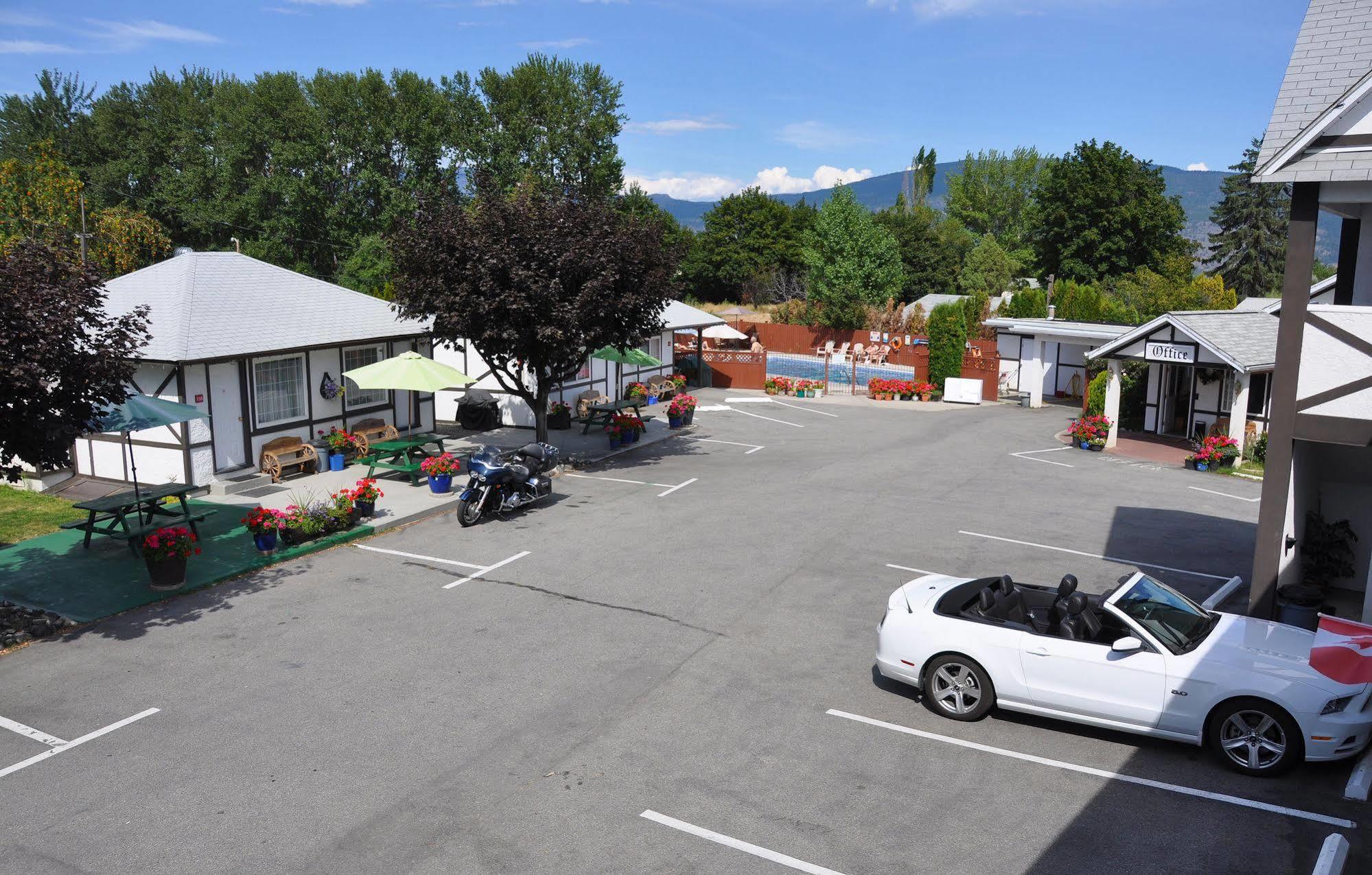 Rosedale Motel Summerland Dış mekan fotoğraf